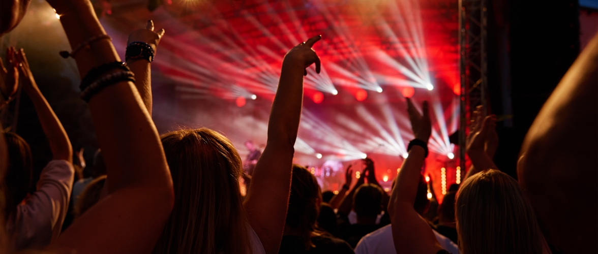 Blue Dot Fever and the Risk of Booking Too Big: When Concert Ticket Prices Outrun Fan Demand