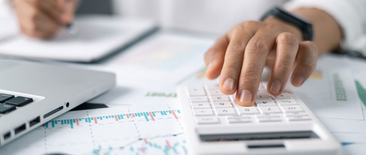 Industry Decline Indicators: How Credit Teams Can Flag Risk Early